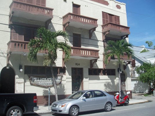 Casa Antigua - Hemingway's First Home in Key West